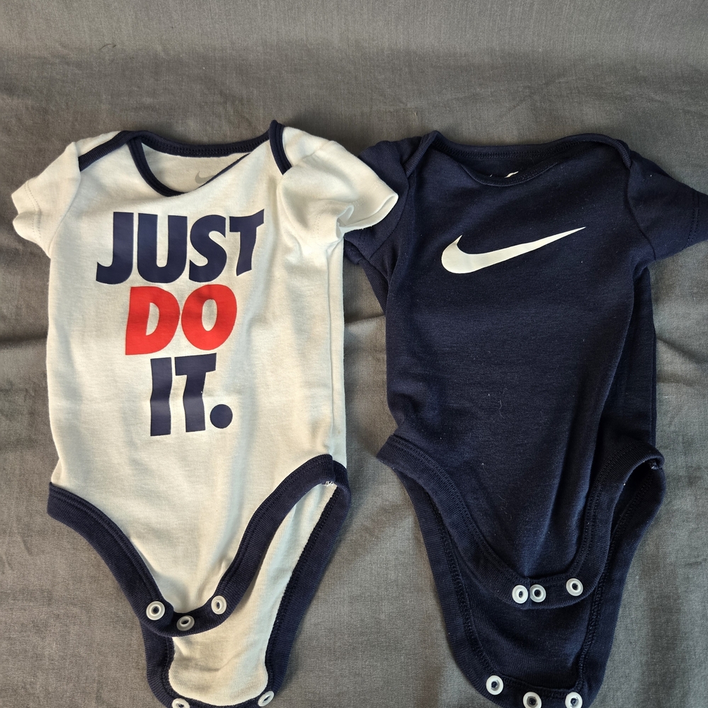 Nike Baby Onesie Lot 6 Months Just Do It Swoosh 2 Piece Bodysuit Set